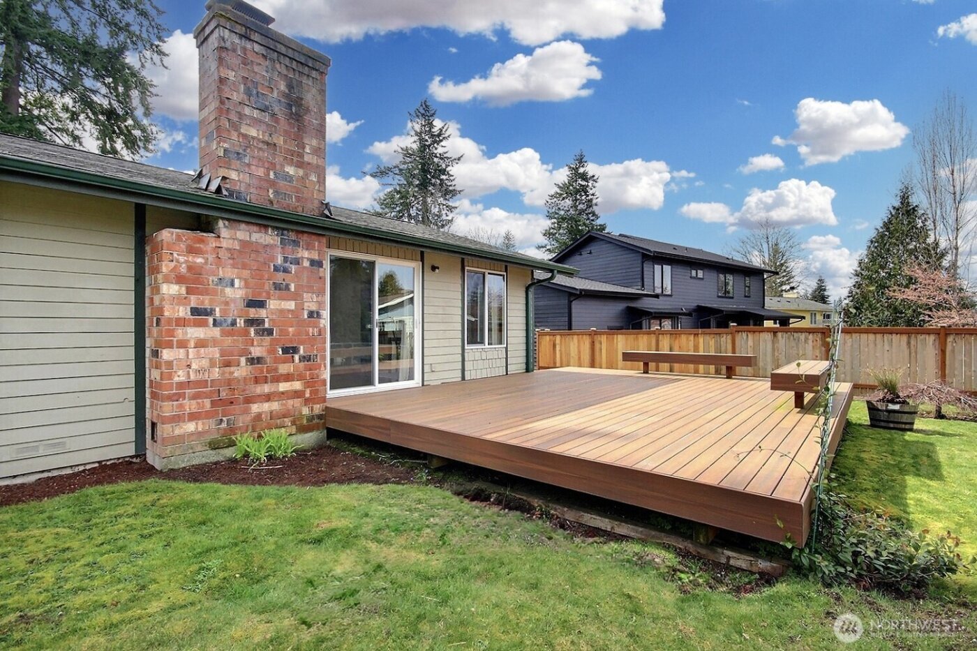 21834 SE 265th Way , Maple Valley, WA 98038