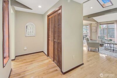 21834 SE 265th Way , Maple Valley, WA 98038 - Photo 3