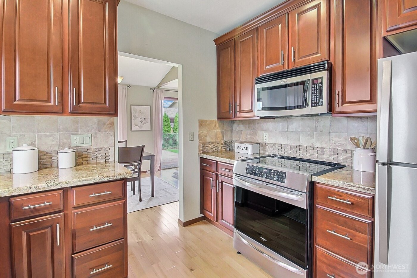 21834 SE 265th Way , Maple Valley, WA 98038