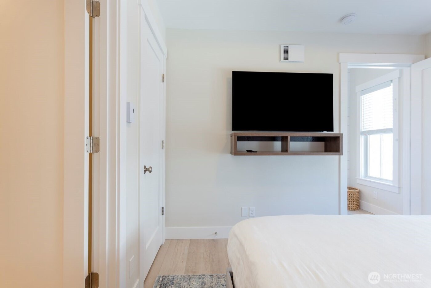 203 Market Street #D, Pacific Beach, WA 98571