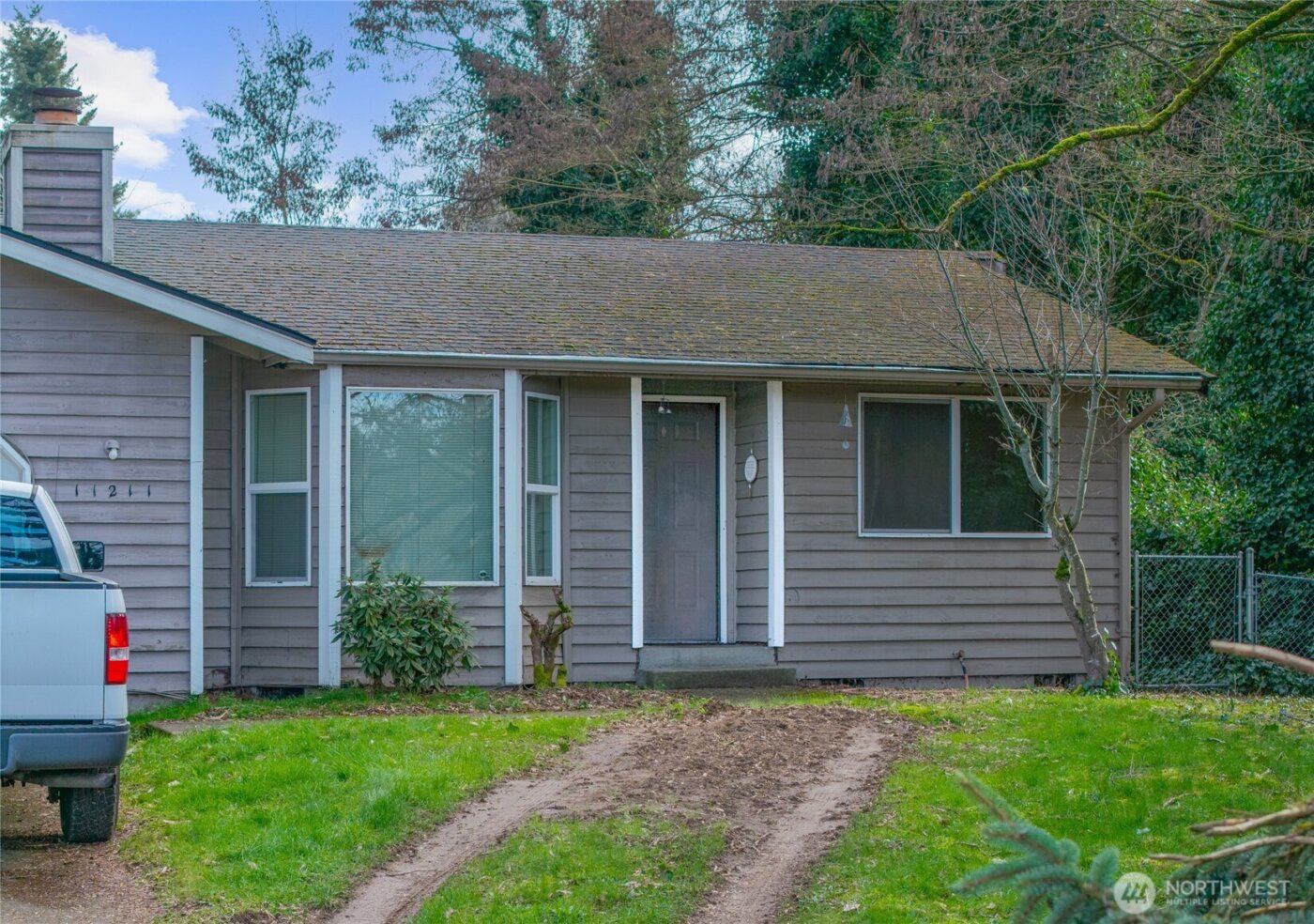 11209 11211 89th ave Court E, Puyallup, WA 98373