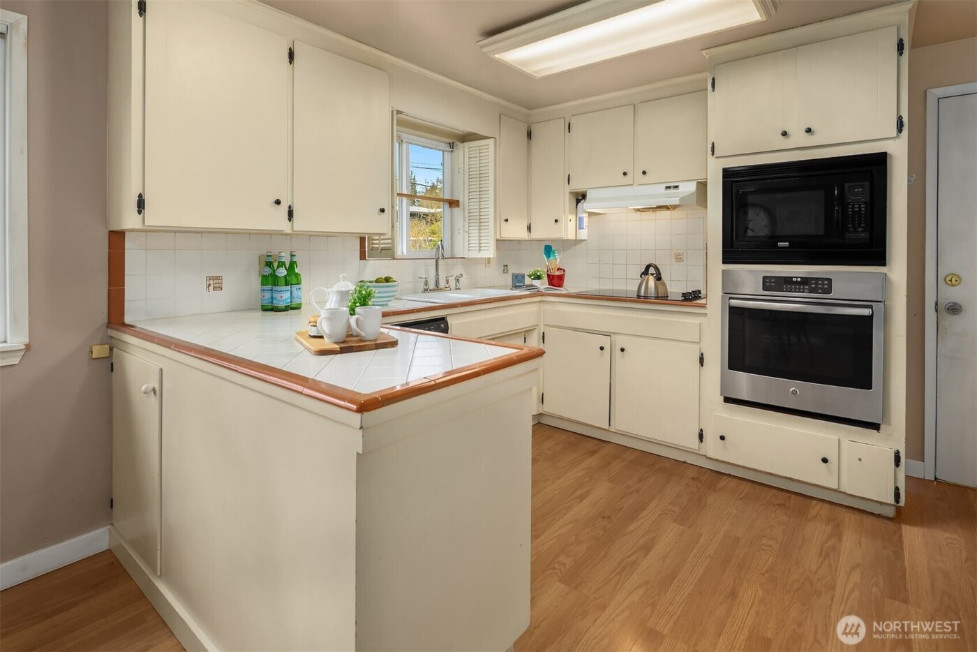 17838 Wallingford Avenue N, Shoreline, WA 98133