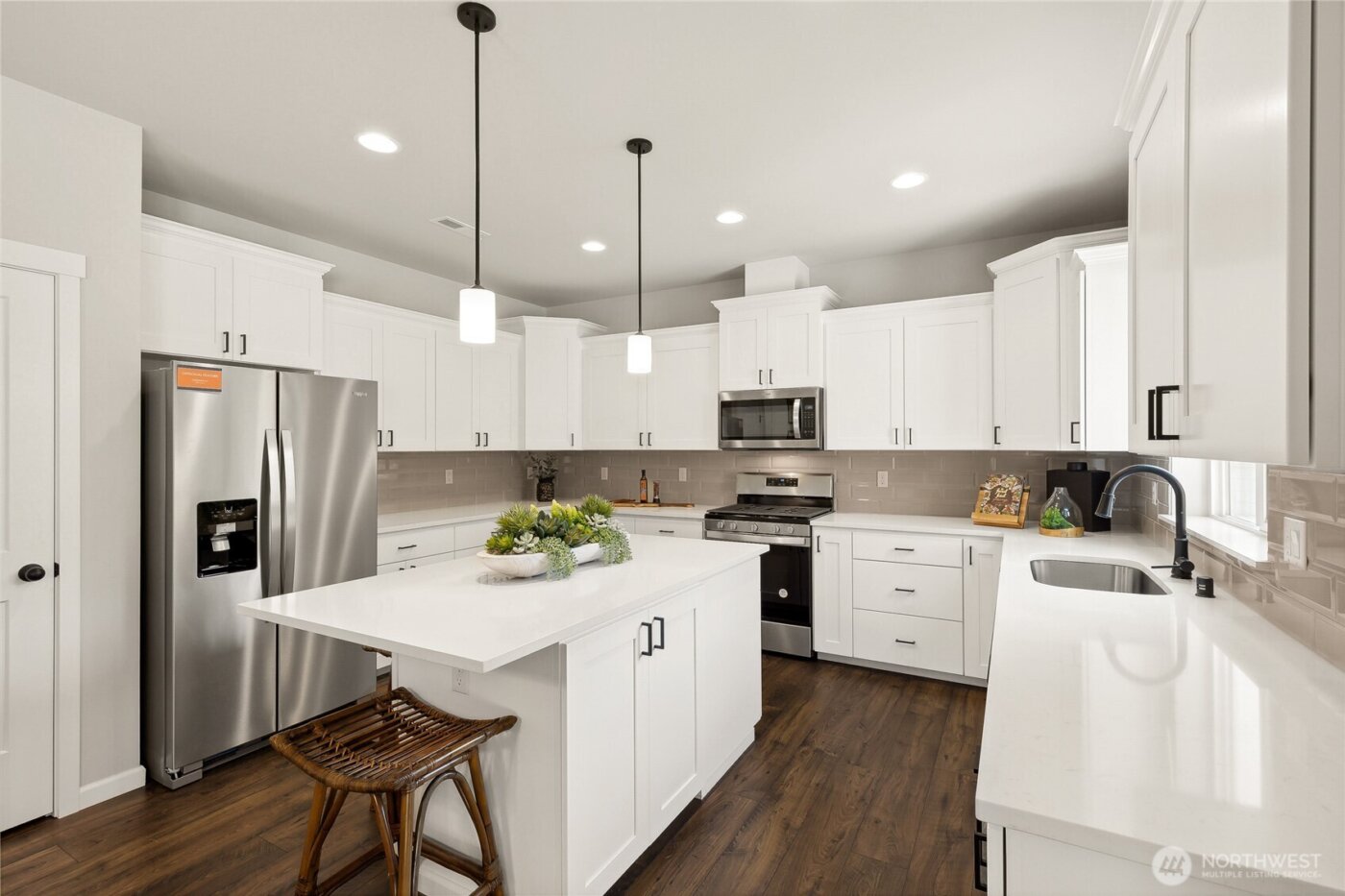 26919 30th Place S #14, Kent, WA 98032