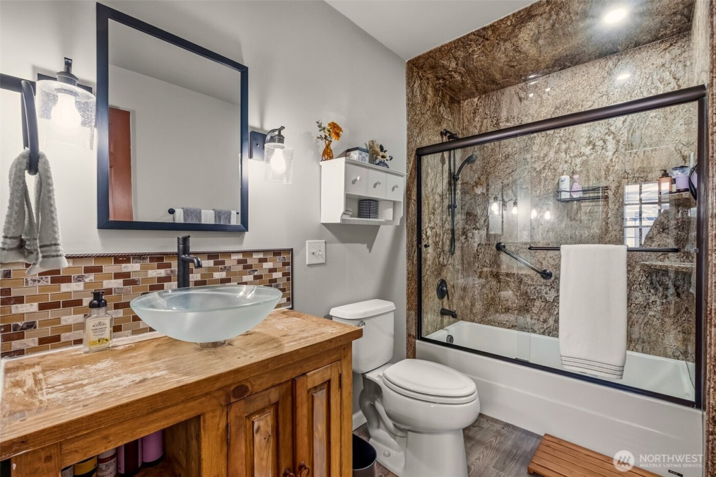 941 Idaho Street , Wenatchee, WA 98801