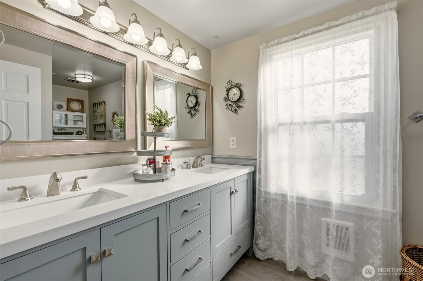 941 Idaho Street , Wenatchee, WA 98801