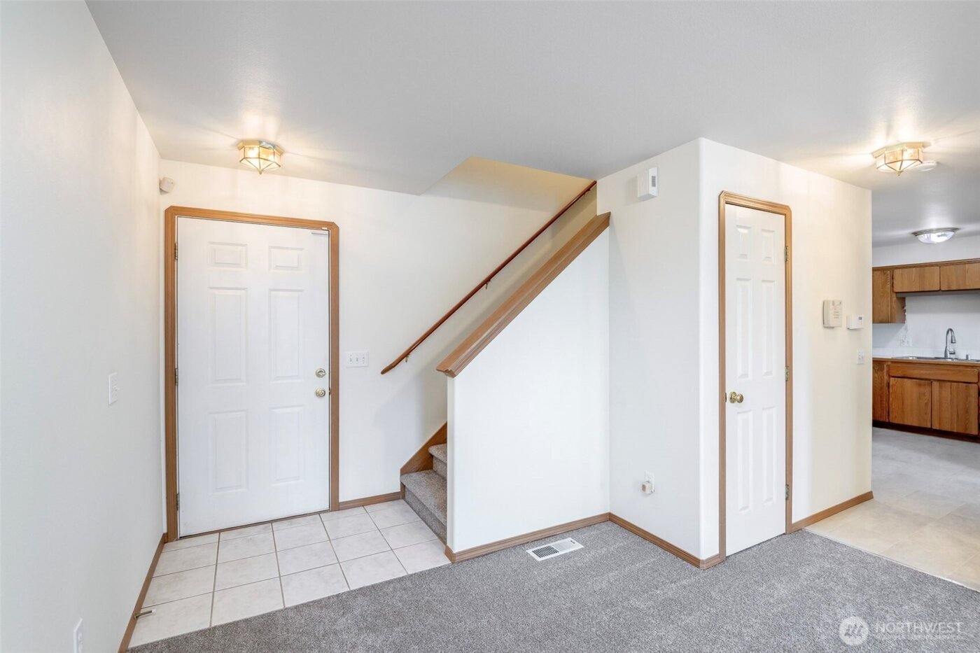 808 13th Street SE #E, Puyallup, WA 98372