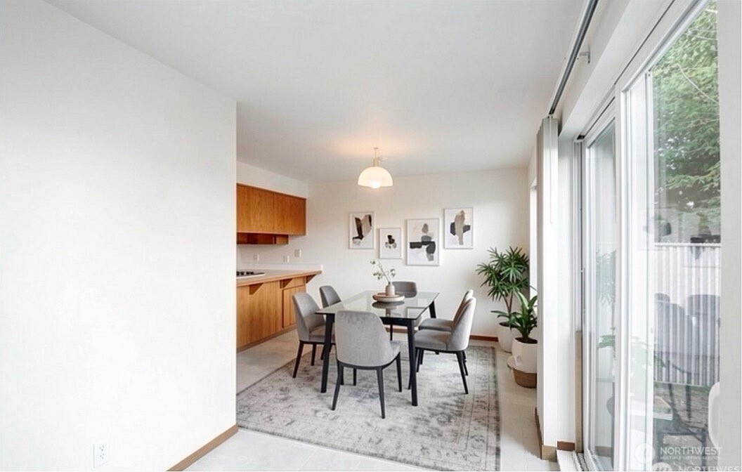 808 13th Street SE #E, Puyallup, WA 98372