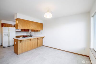 808 13th Street SE #E, Puyallup, WA 98372 - Photo 11