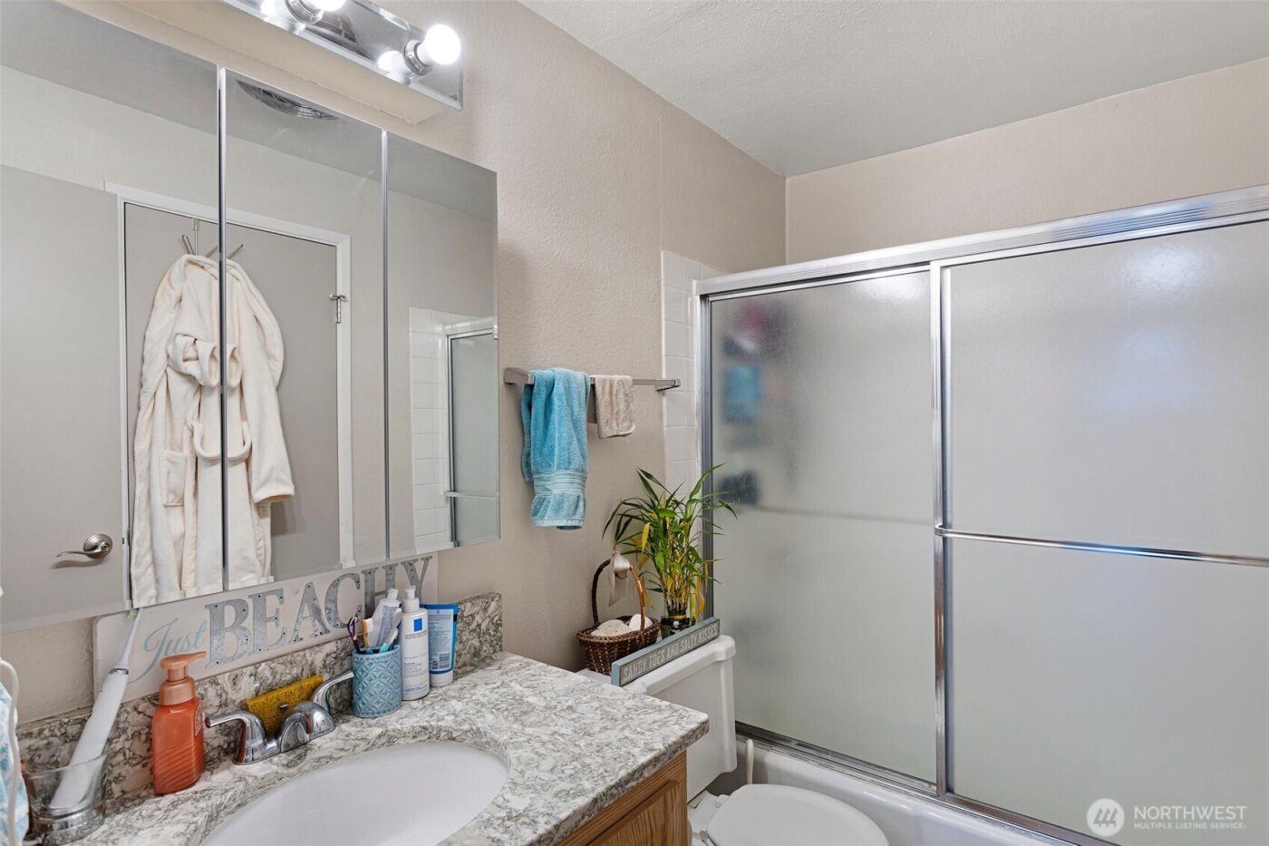 17301 NE 45th Street #87, Redmond, WA 98052-5637