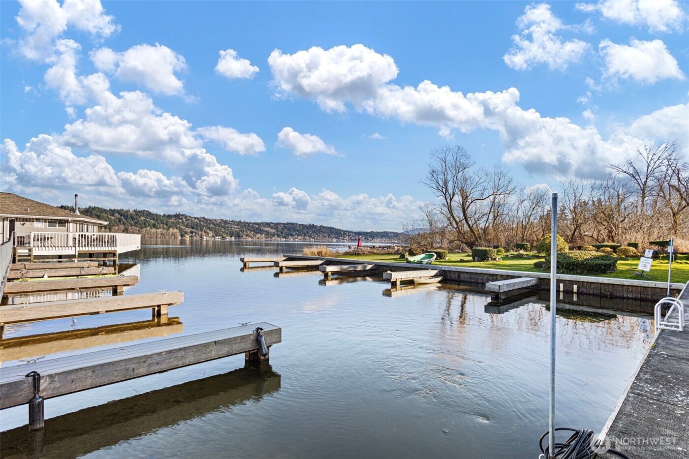 17301 NE 45th Street #87, Redmond, WA 98052-5637