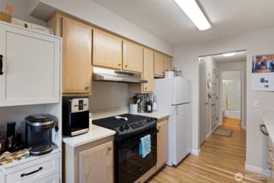 17301 NE 45th Street #87, Redmond, WA 98052-5637 - Photo 8