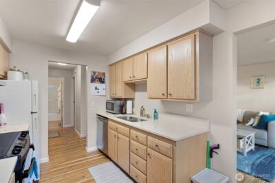 17301 NE 45th Street #87, Redmond, WA 98052-5637 - Photo 9