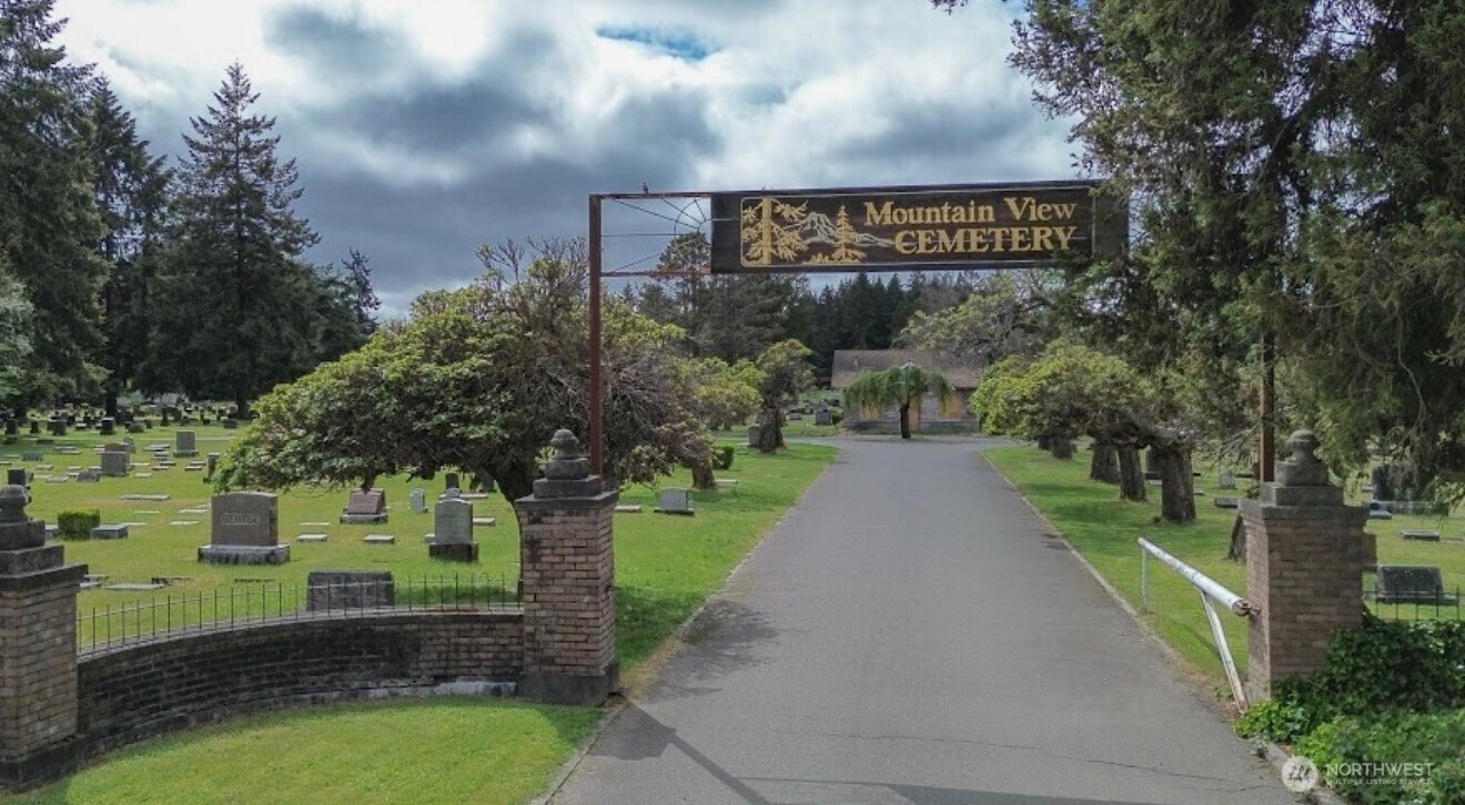 1113 Caveness Drive , Centralia, WA 98531