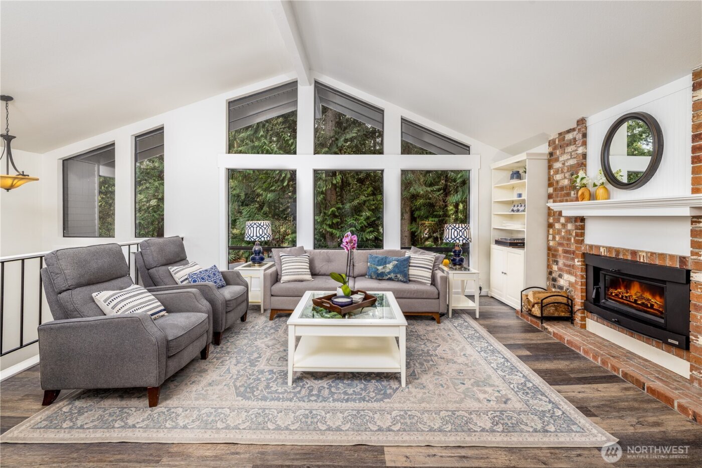 19305 196th Avenue NE, Woodinville, WA 98077