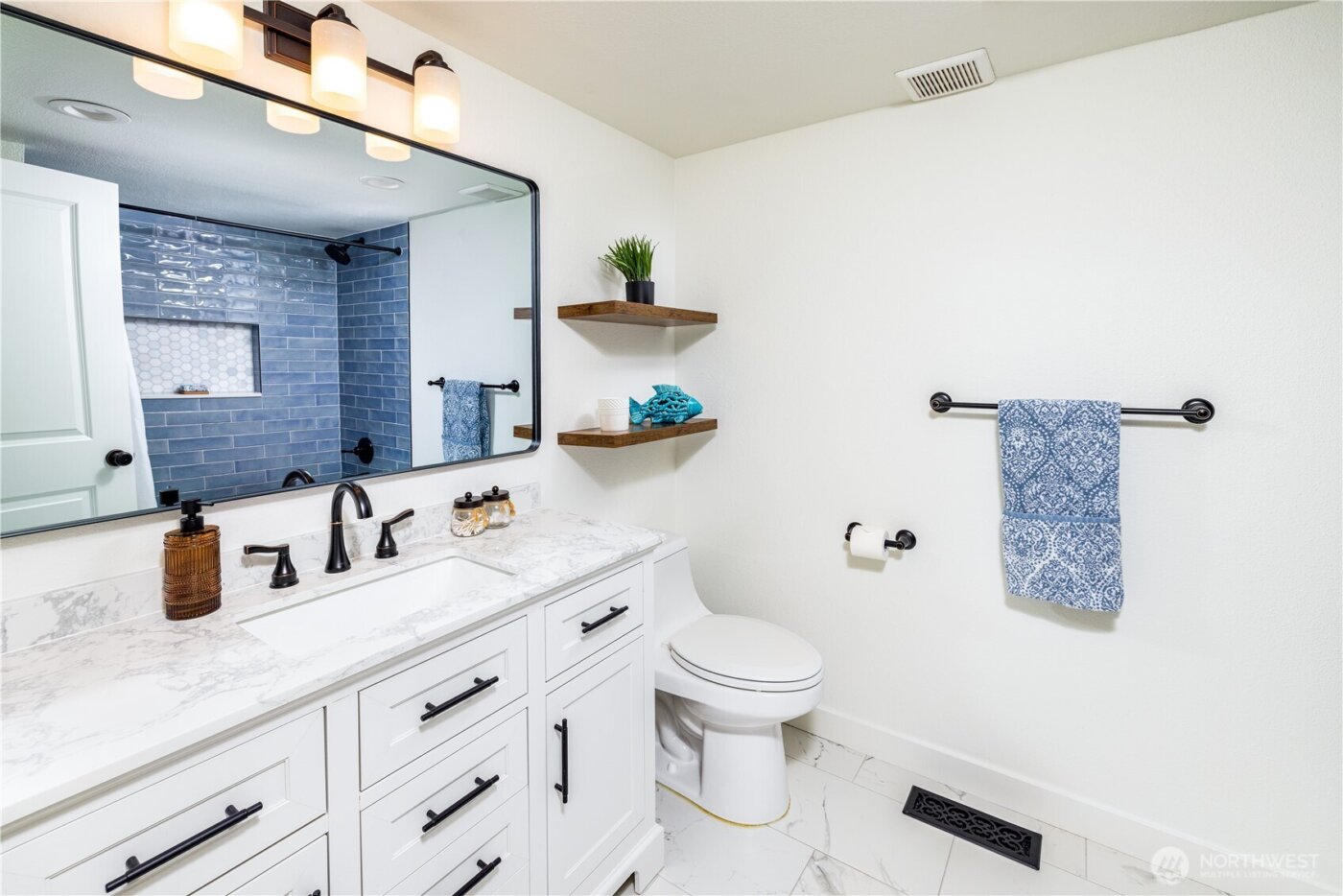 19305 196th Avenue NE, Woodinville, WA 98077