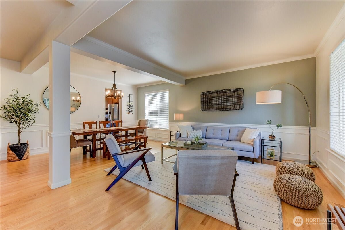 907 196th Place SW, Lynnwood, WA 98036