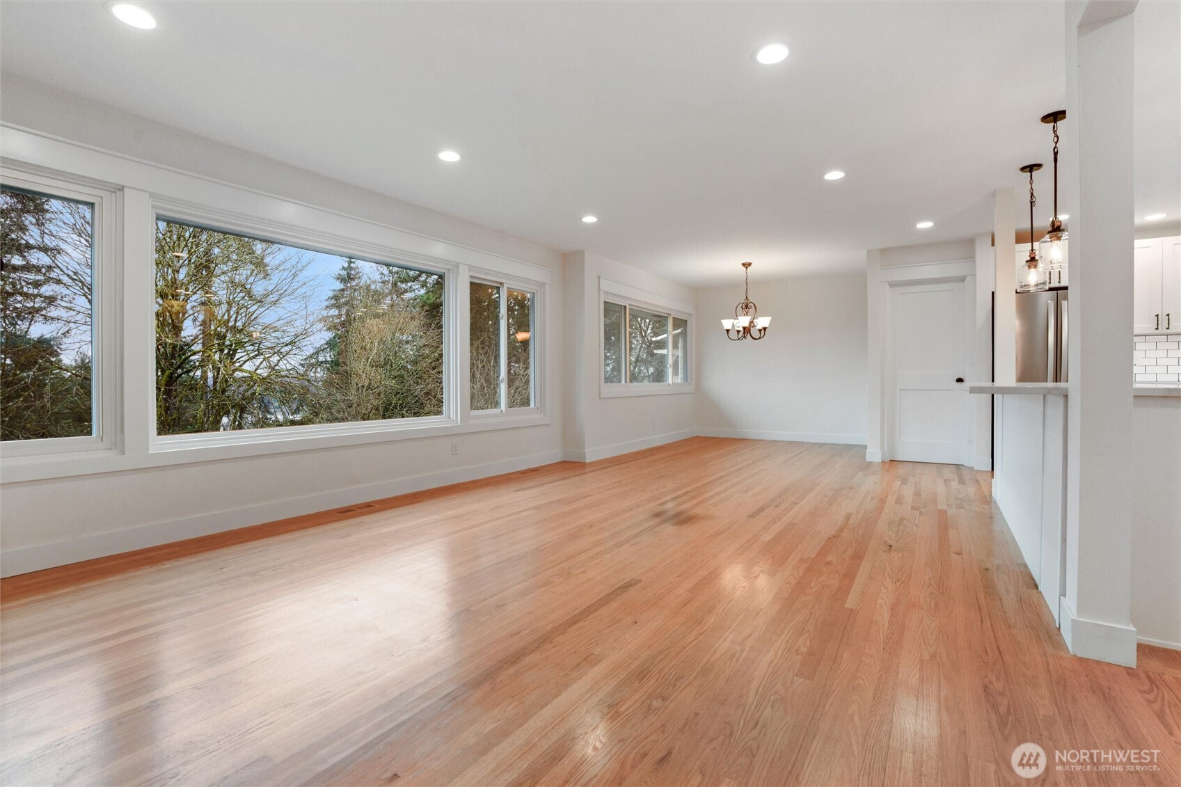 1530 Crestview Drive , Bremerton, WA 98312