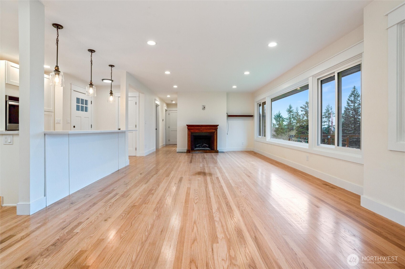 1530 Crestview Drive , Bremerton, WA 98312