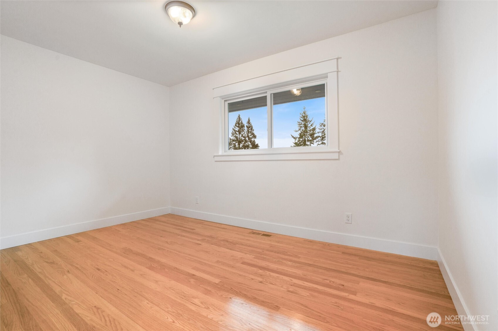 1530 Crestview Drive , Bremerton, WA 98312