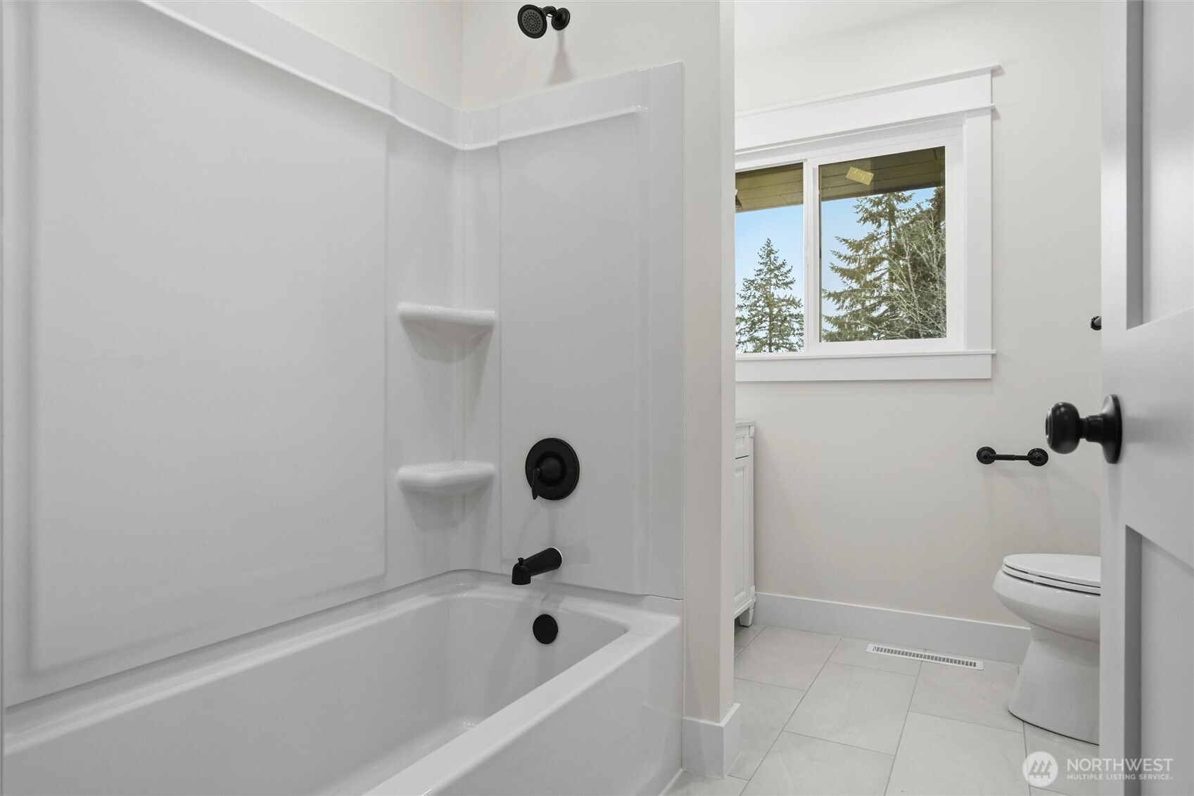 1530 Crestview Drive , Bremerton, WA 98312