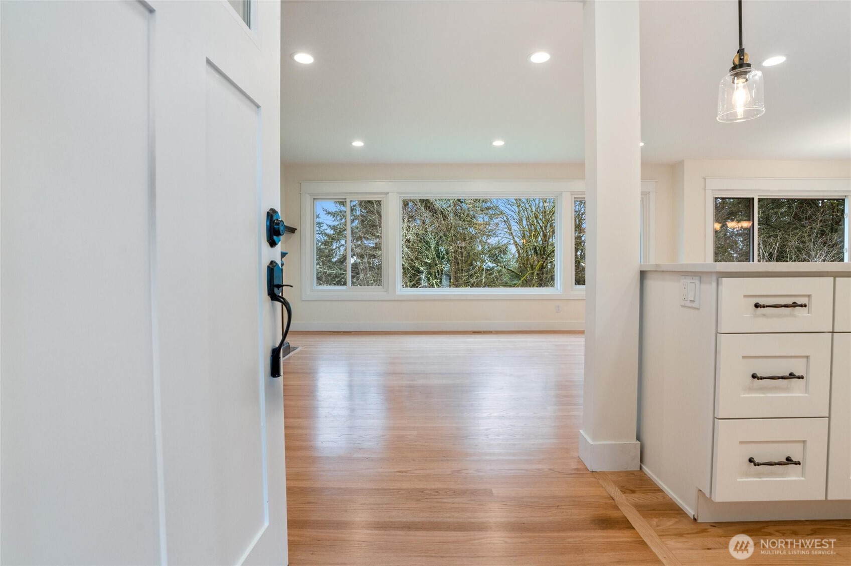 1530 Crestview Drive , Bremerton, WA 98312