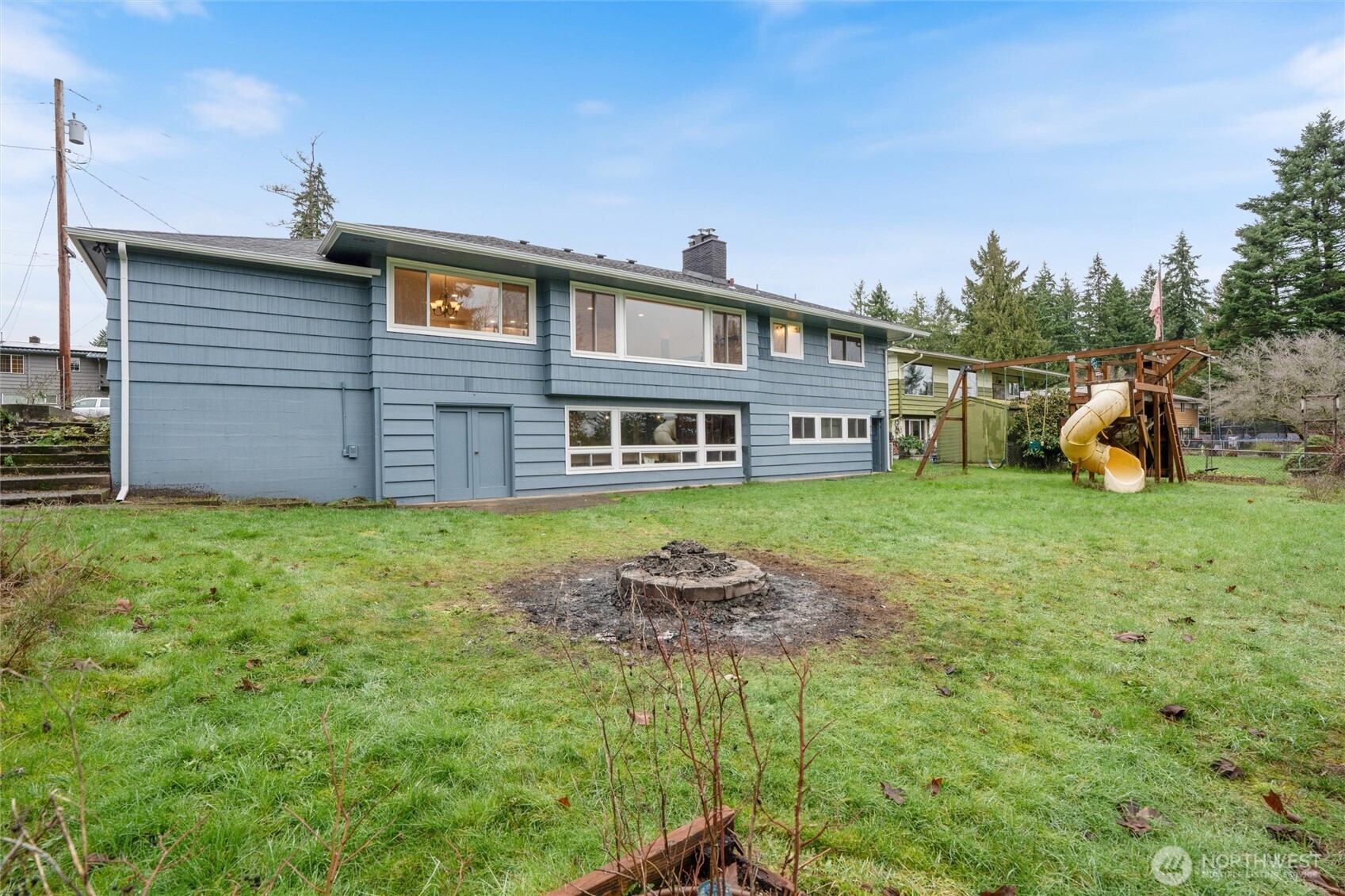 1530 Crestview Drive , Bremerton, WA 98312
