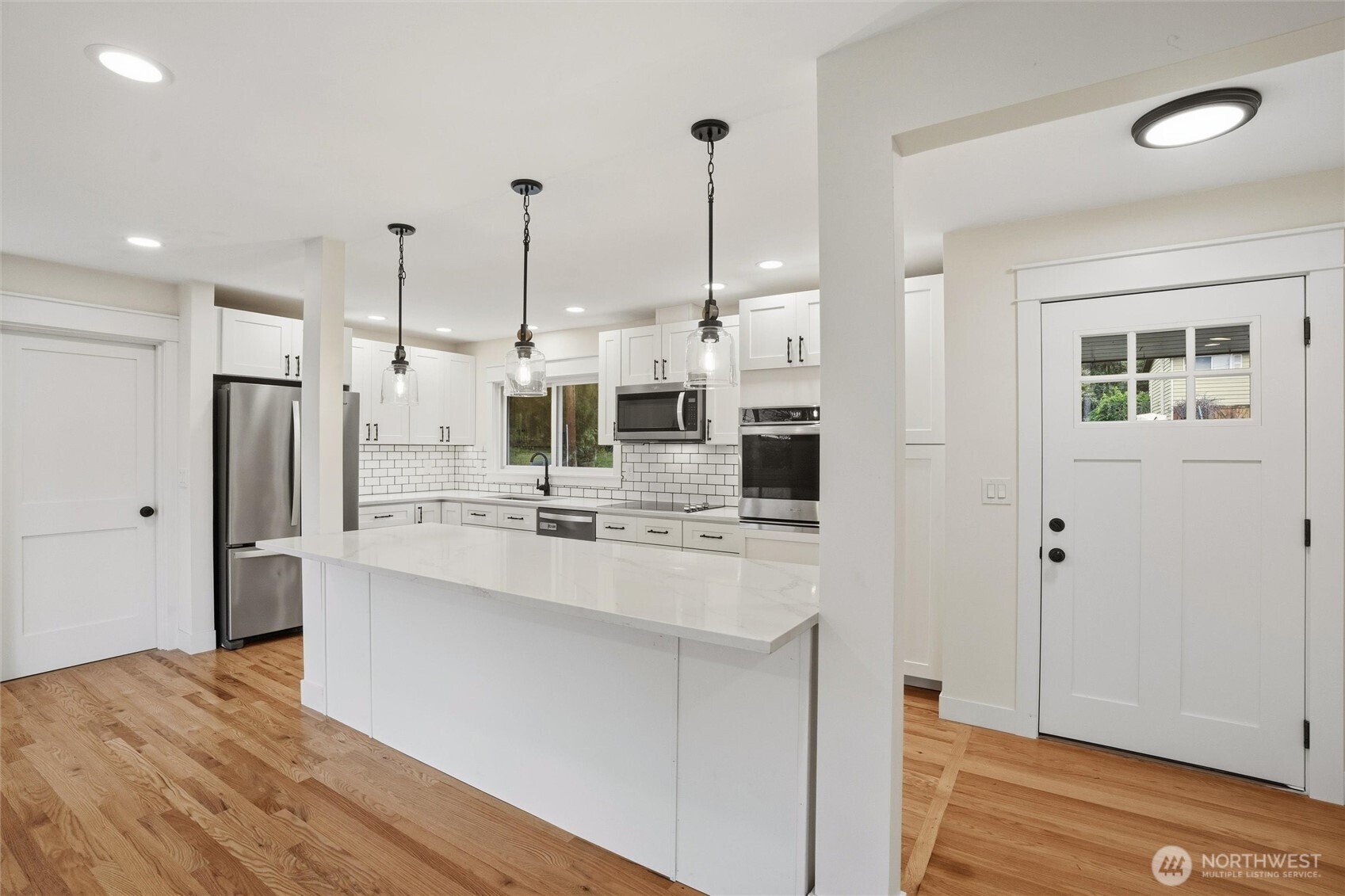 1530 Crestview Drive , Bremerton, WA 98312