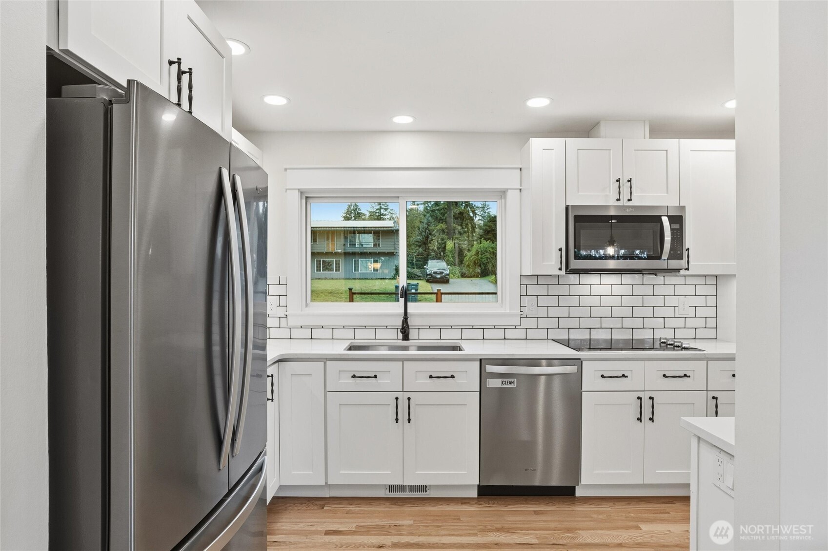 1530 Crestview Drive , Bremerton, WA 98312