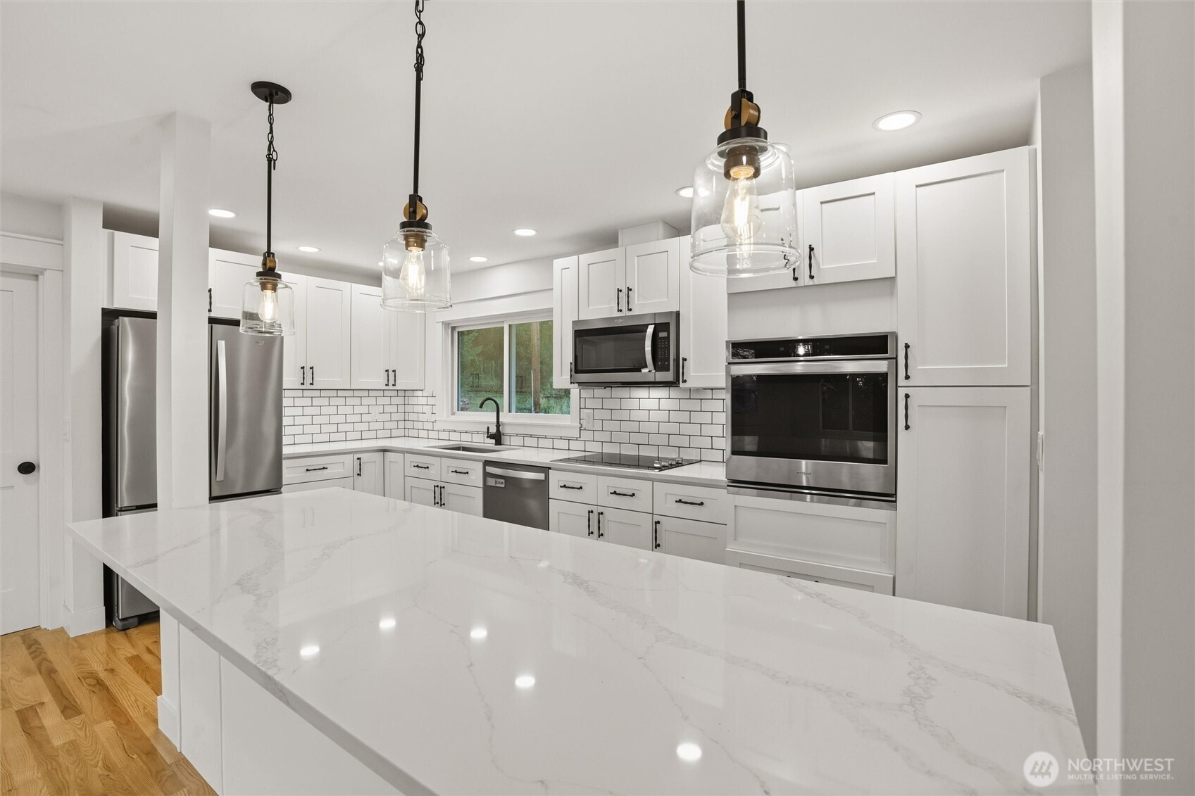 1530 Crestview Drive , Bremerton, WA 98312