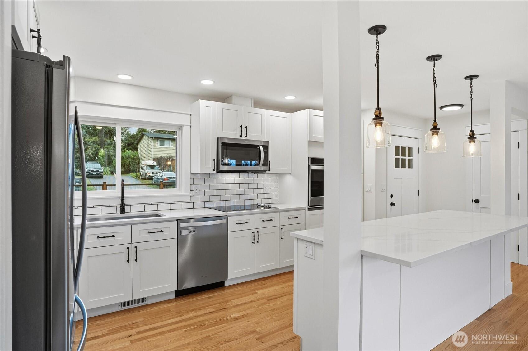 1530 Crestview Drive , Bremerton, WA 98312