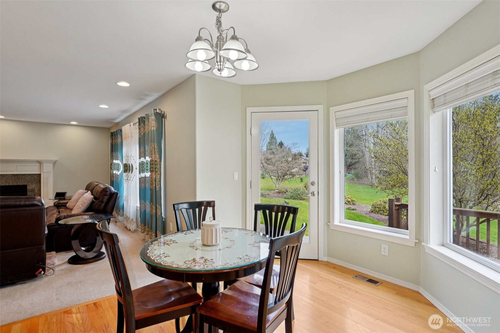 12612 SE 261st Street , Kent, WA 98030