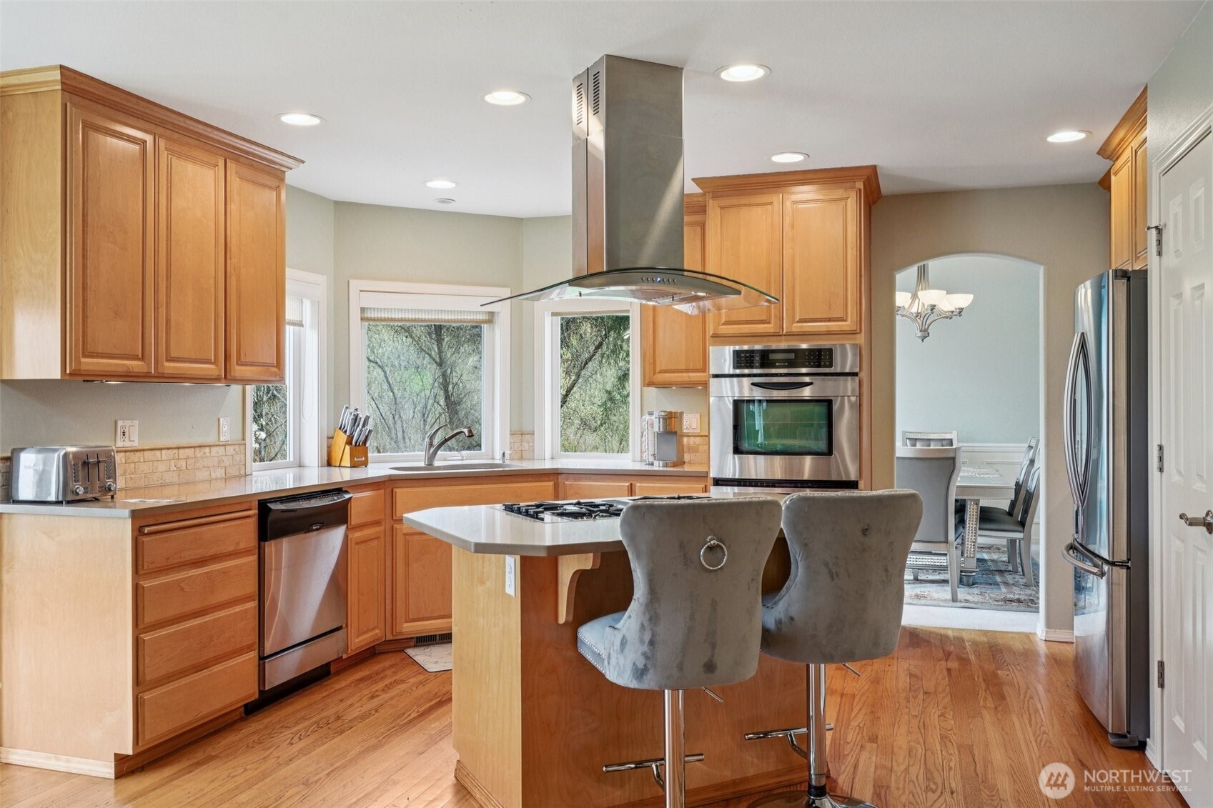 12612 SE 261st Street , Kent, WA 98030