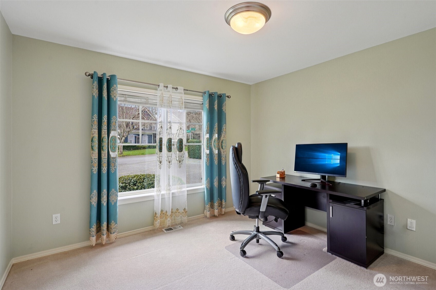 12612 SE 261st Street , Kent, WA 98030
