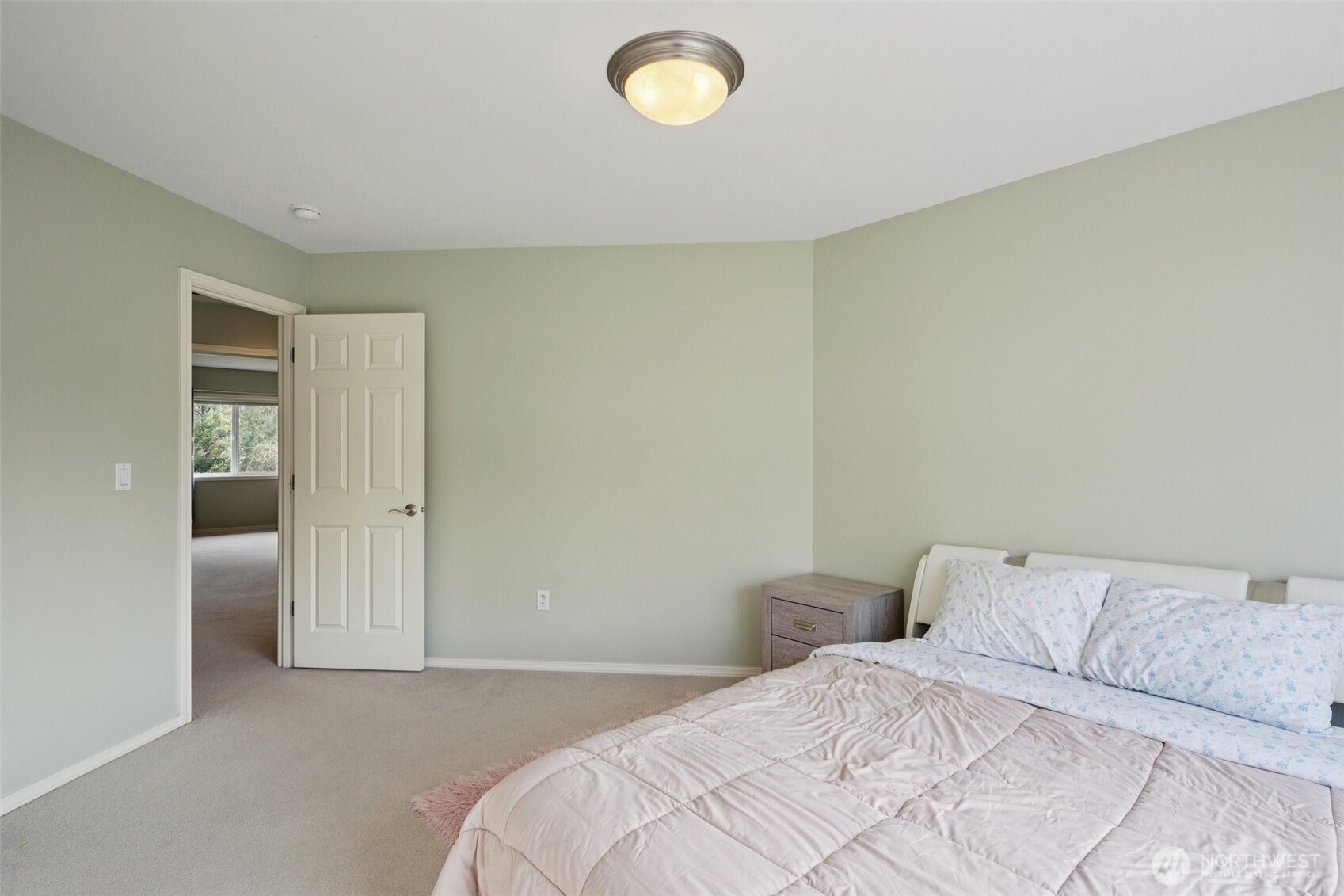 12612 SE 261st Street , Kent, WA 98030