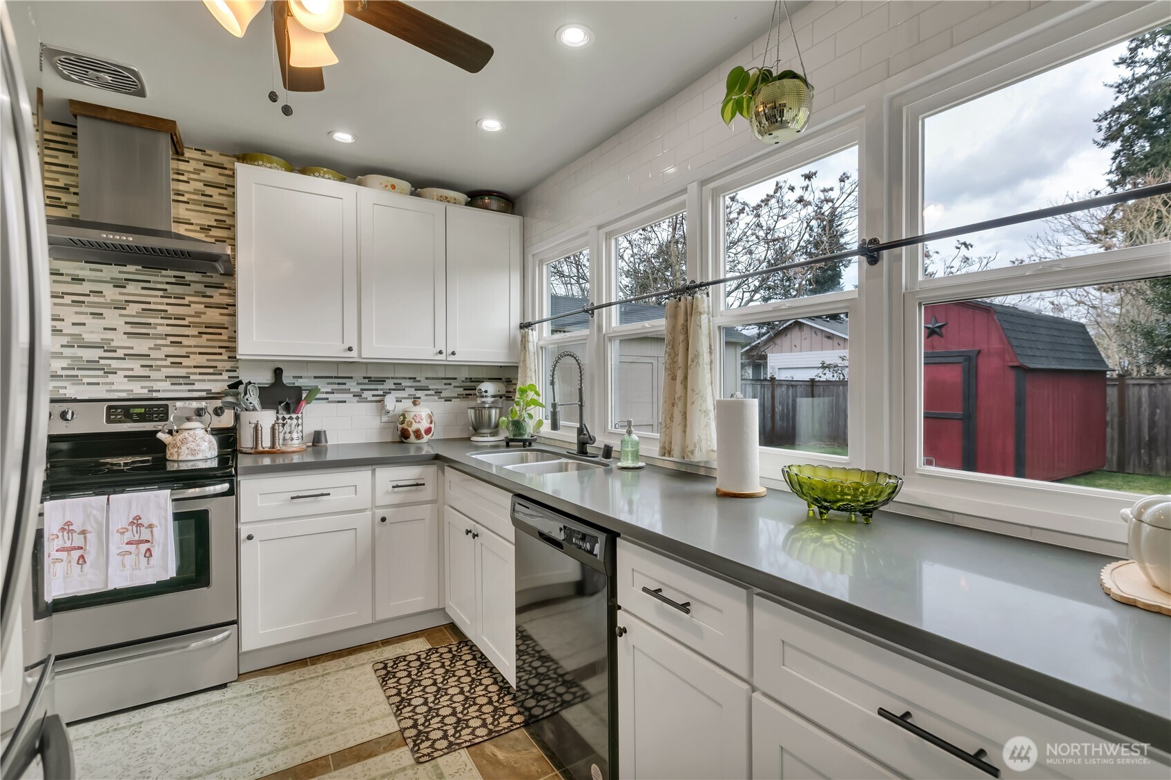 6905 Foster Street SW, Lakewood, WA 98499