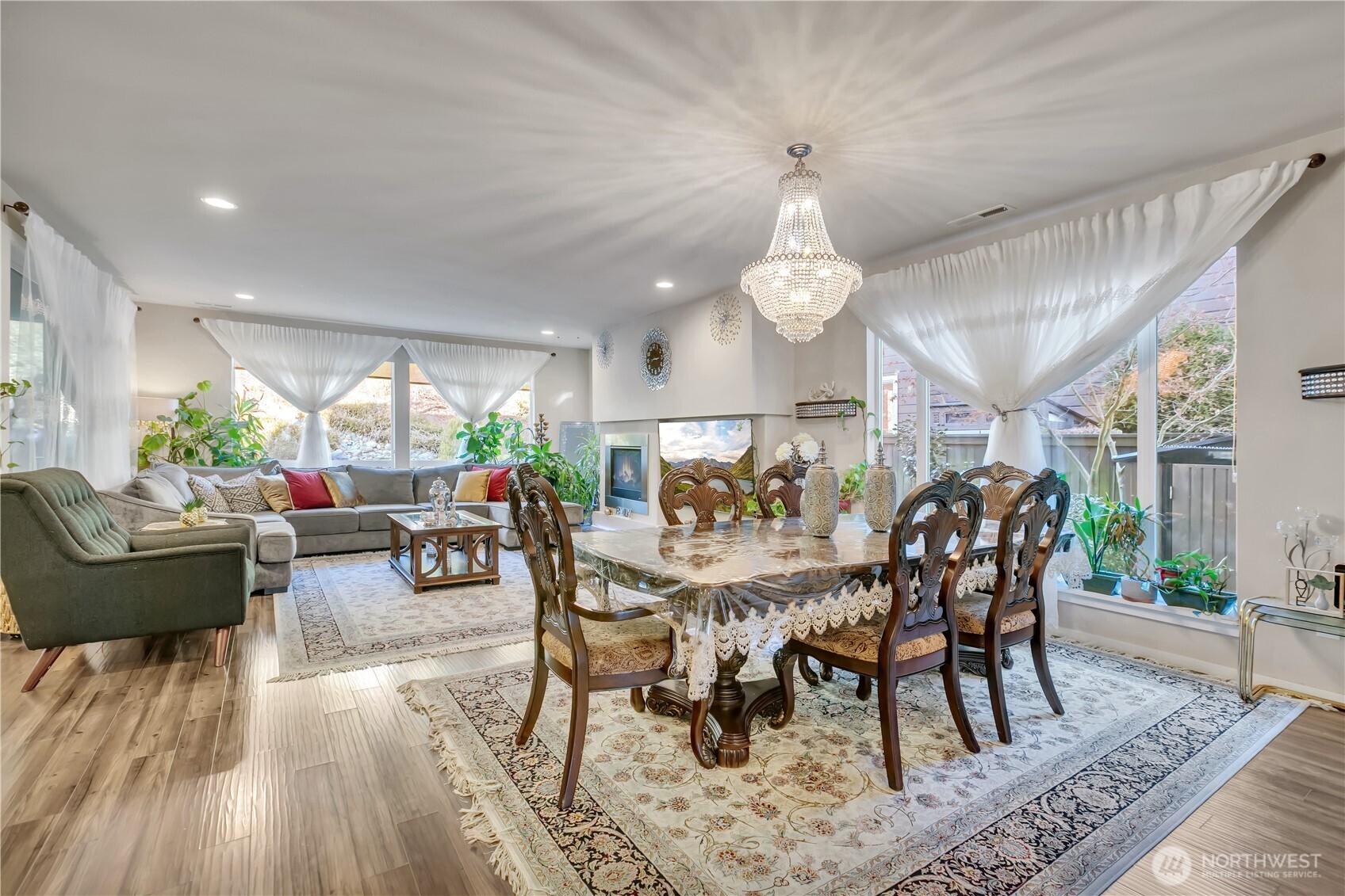 5812 S 326th Court , Auburn, WA 98001