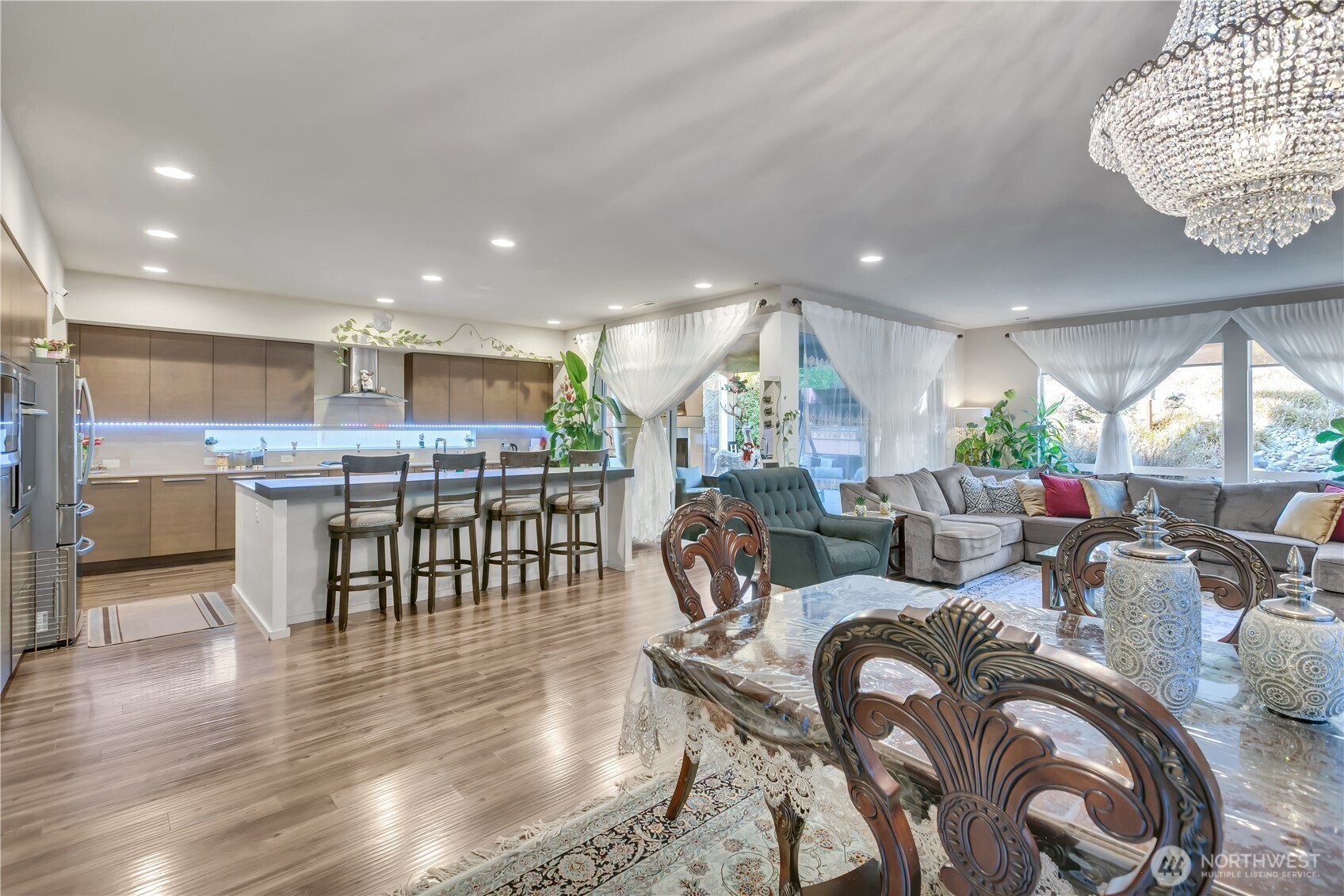 5812 S 326th Court , Auburn, WA 98001