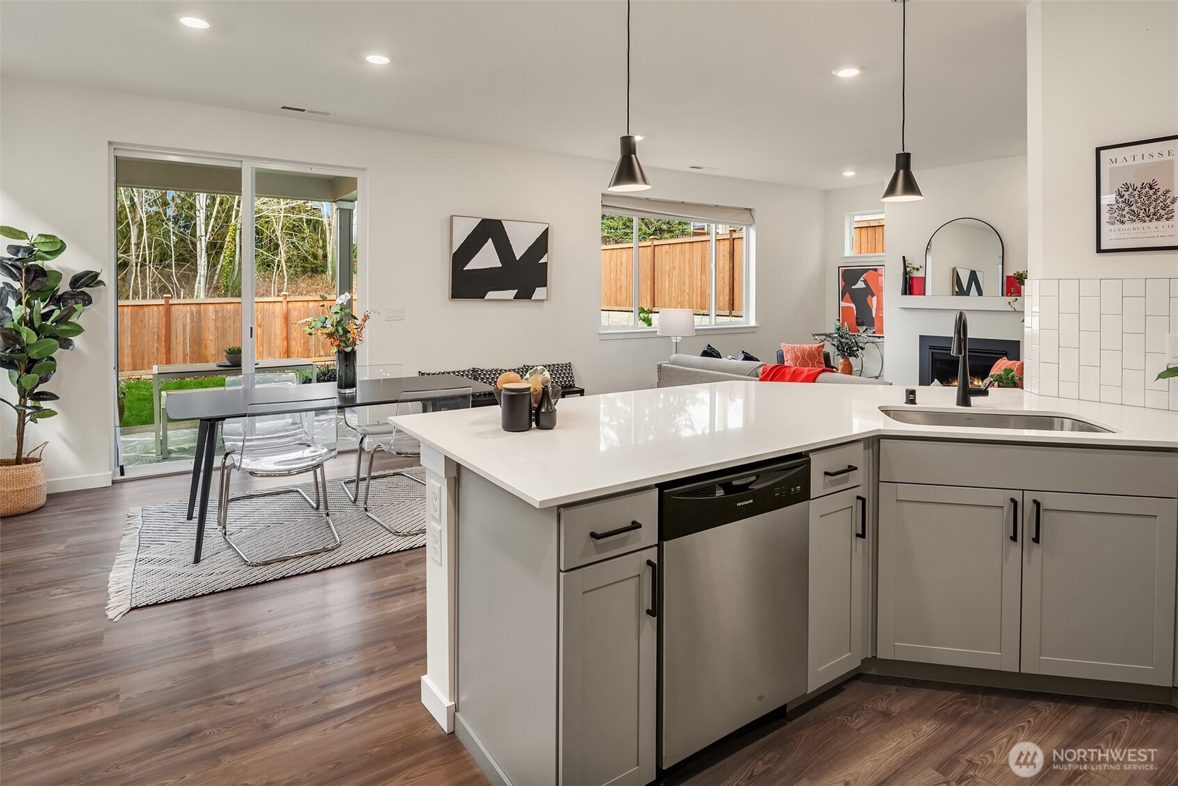 9426 S 237th Street , Kent, WA 98031