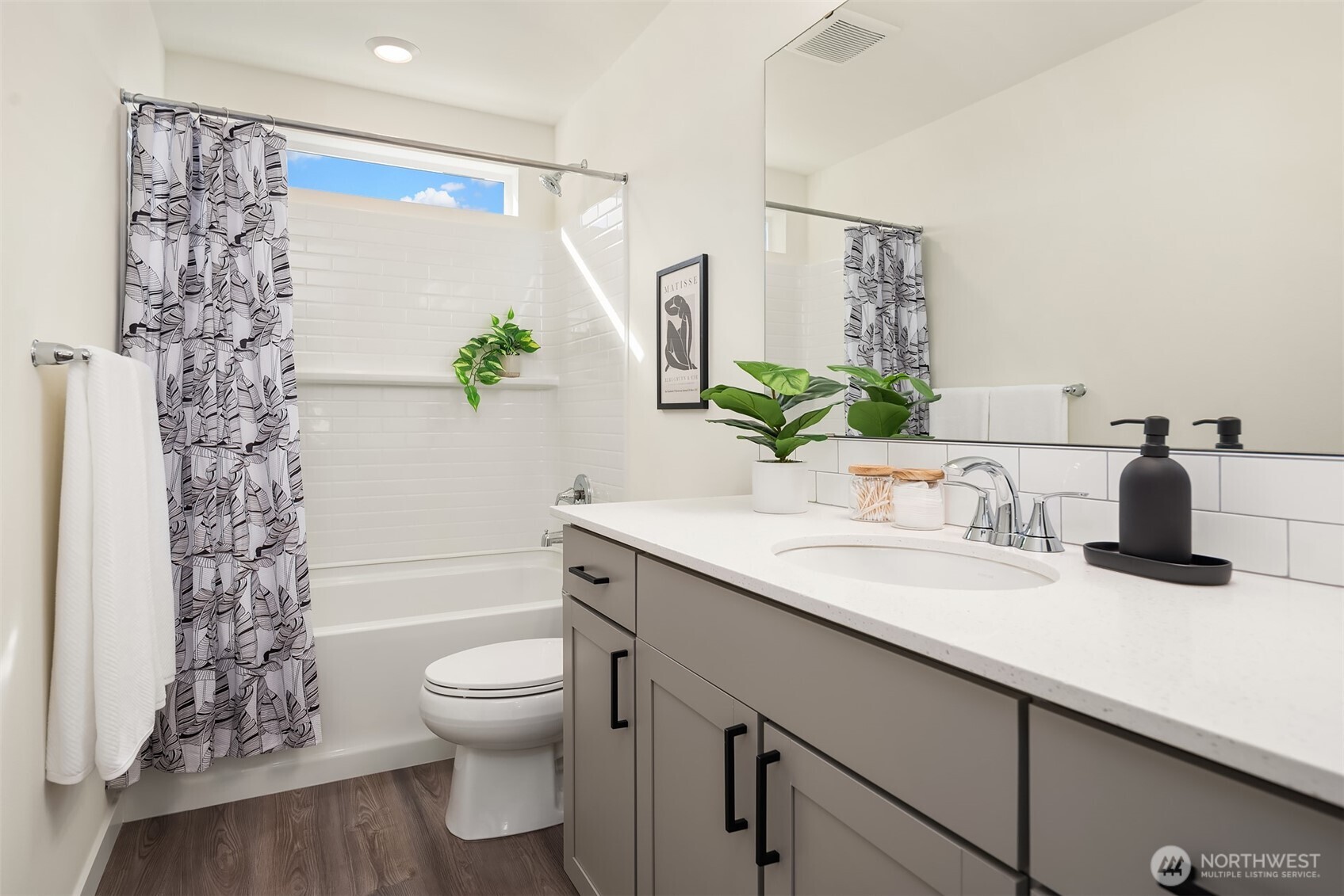 9426 S 237th Street , Kent, WA 98031