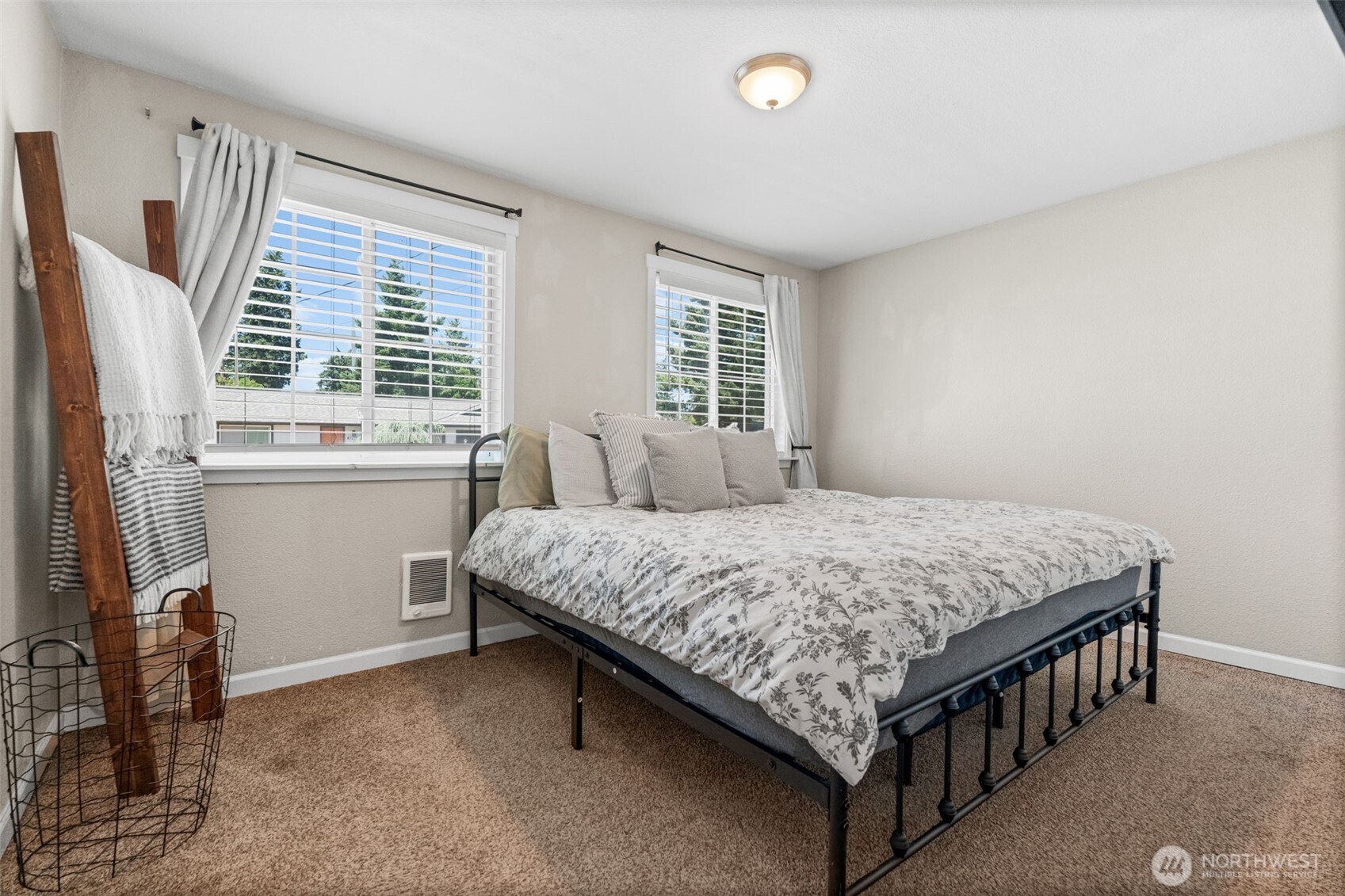 17019 19th Avenue E, Spanaway, WA 98387