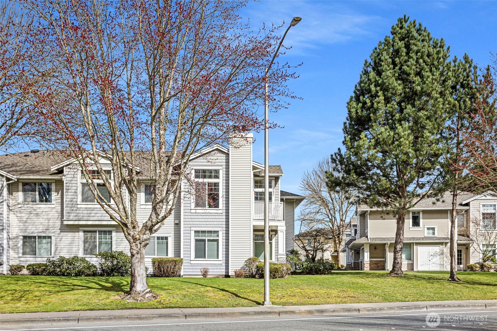 23221 58th Avenue S #3-2, Kent, WA 98032-6473