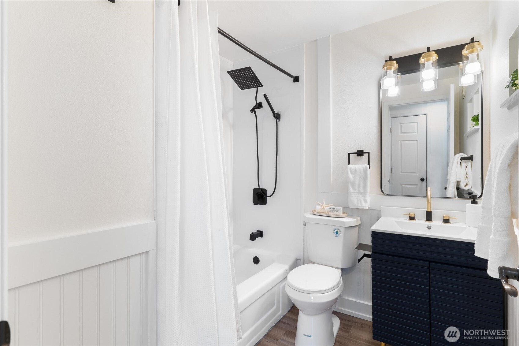 3209 Hoyt Avenue #201, Everett, WA 98201