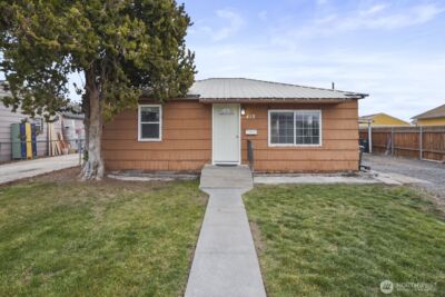 415 N Mattson Drive , Moses Lake, WA 98837