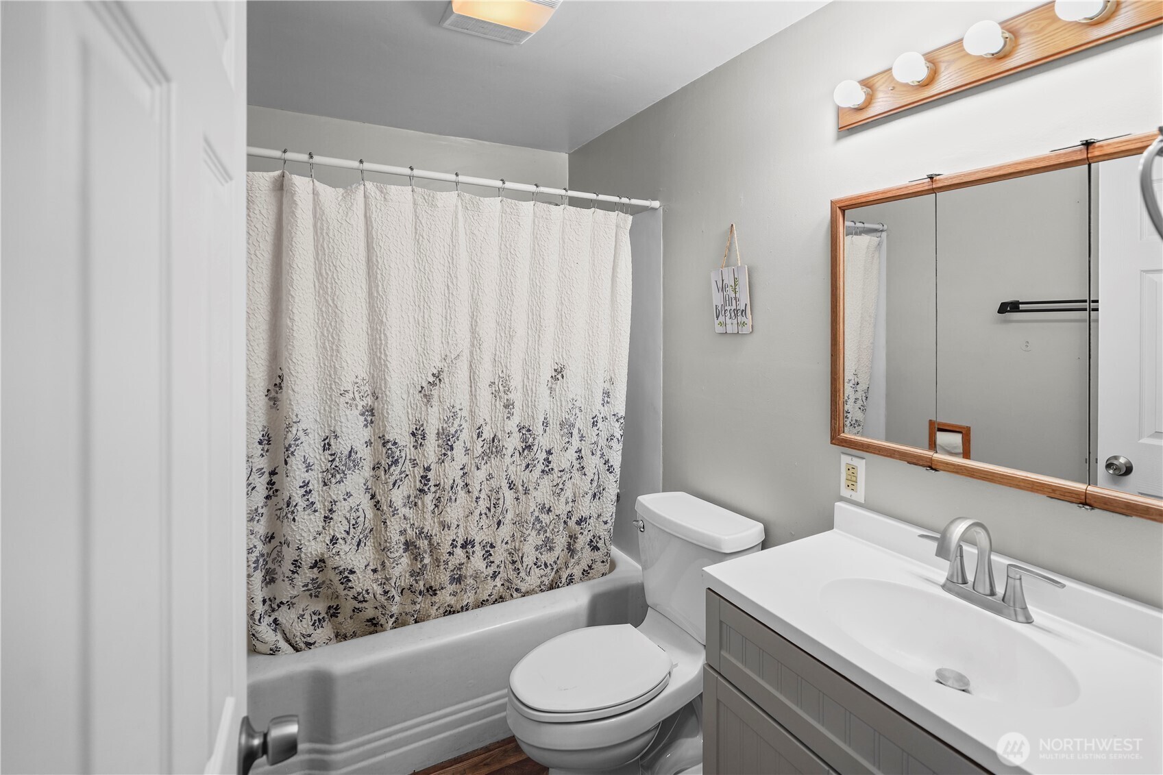 415 N Mattson Drive , Moses Lake, WA 98837