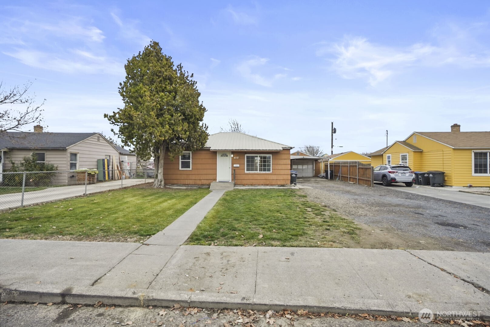 415 N Mattson Drive , Moses Lake, WA 98837