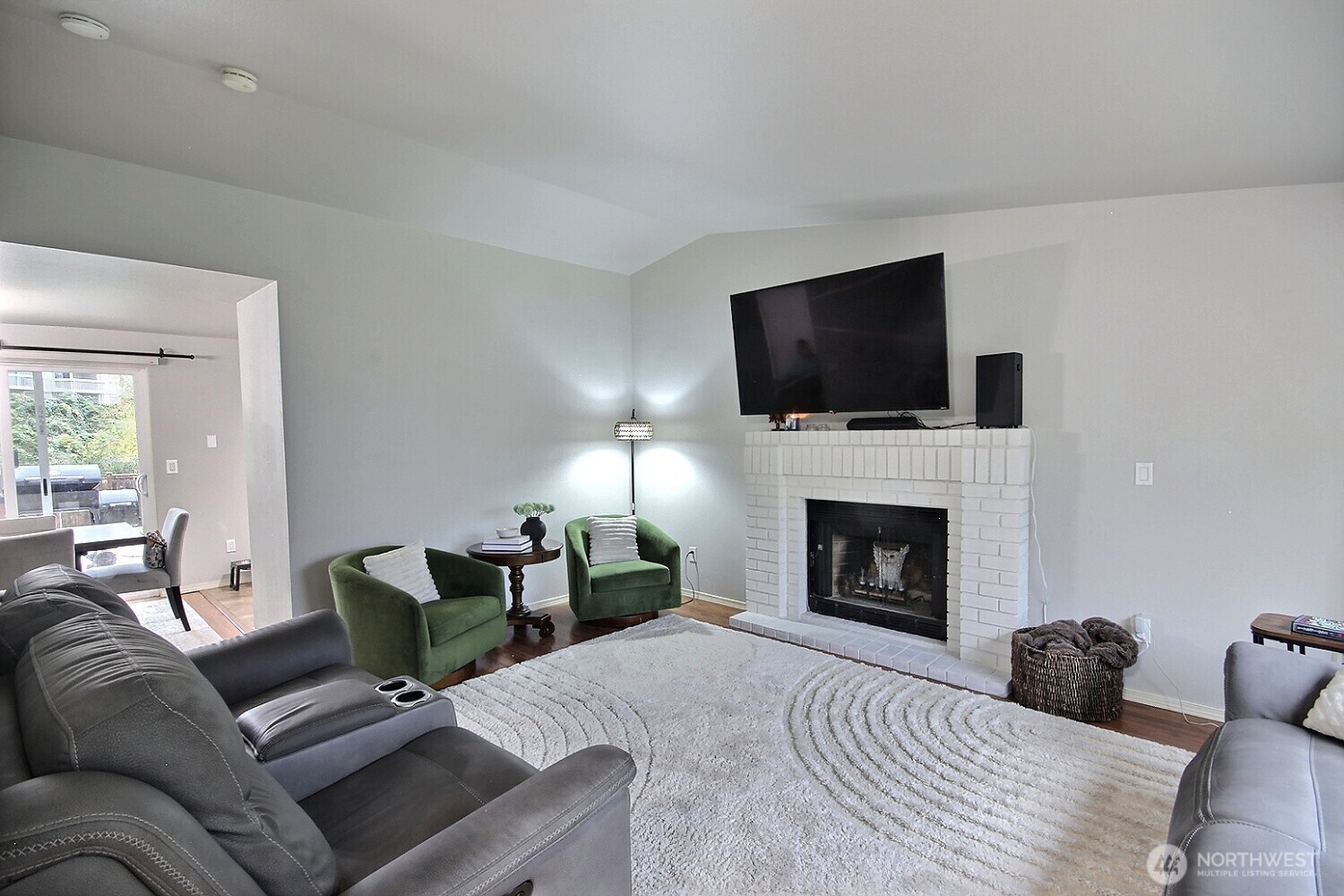 14512 2nd Avenue E, Tacoma, WA 98445