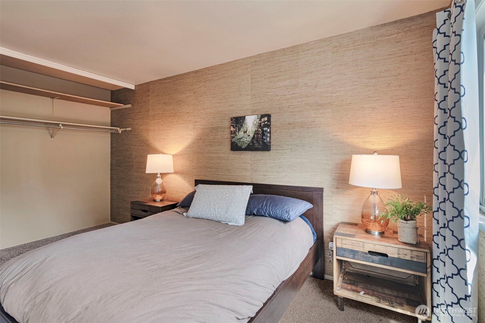 2500 81st Avenue SE #329, Mercer Island, WA 98040