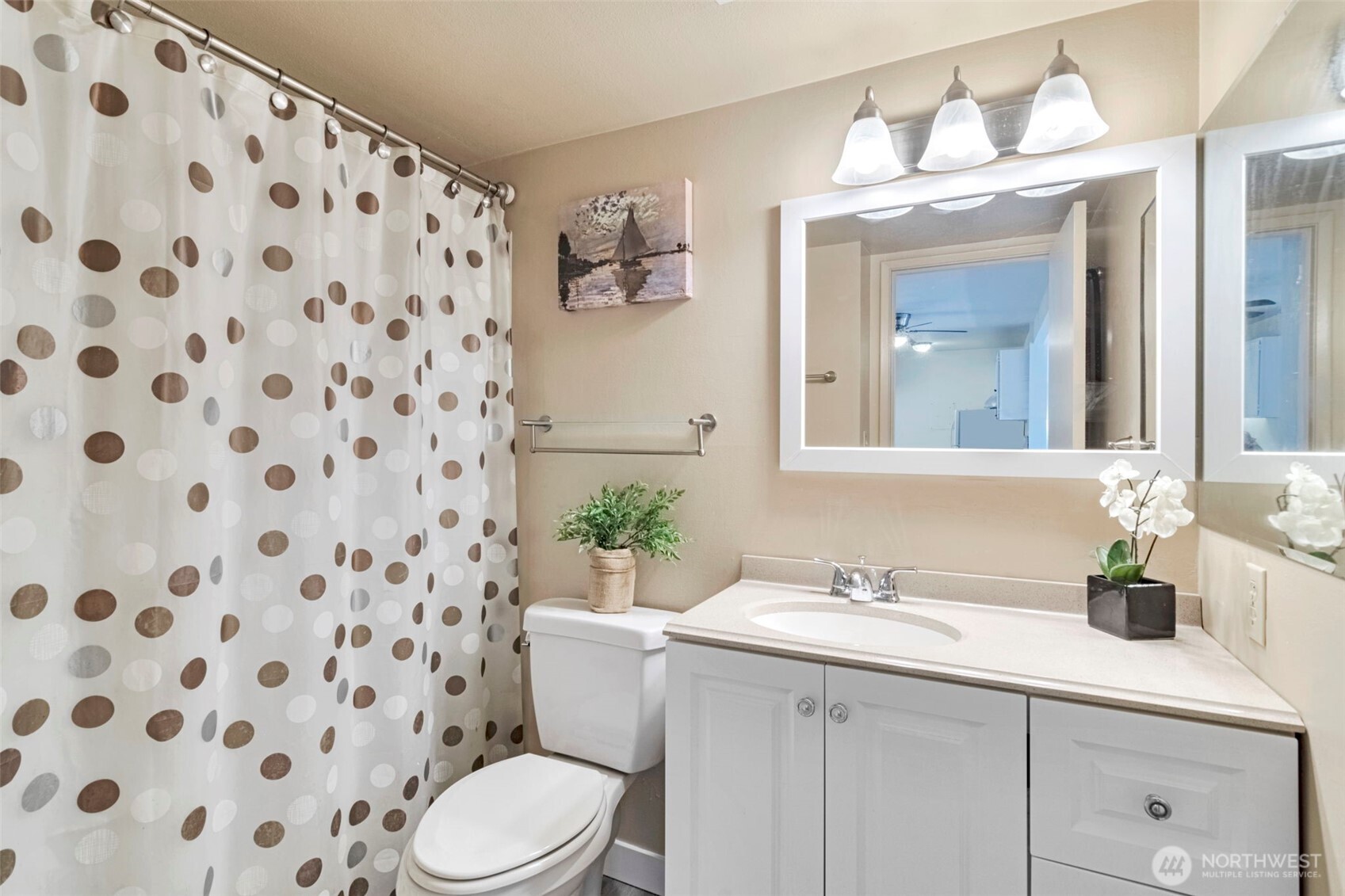 2500 81st Avenue SE #329, Mercer Island, WA 98040