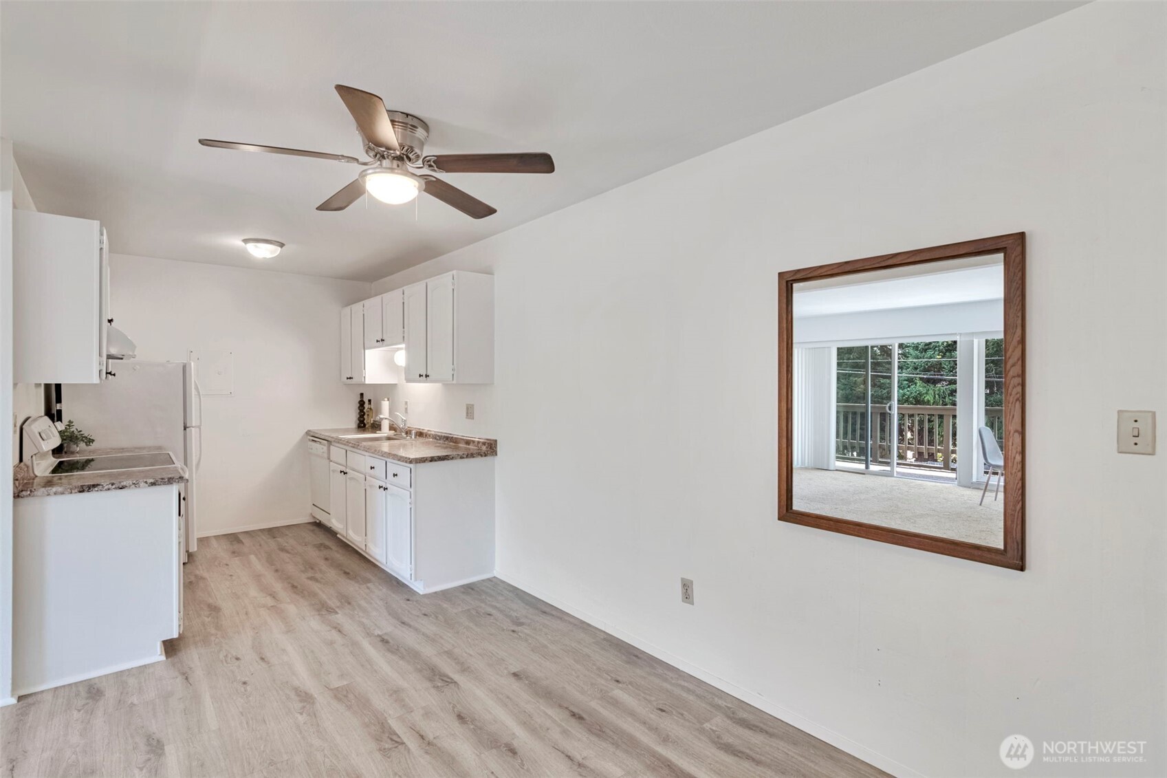 2500 81st Avenue SE #329, Mercer Island, WA 98040