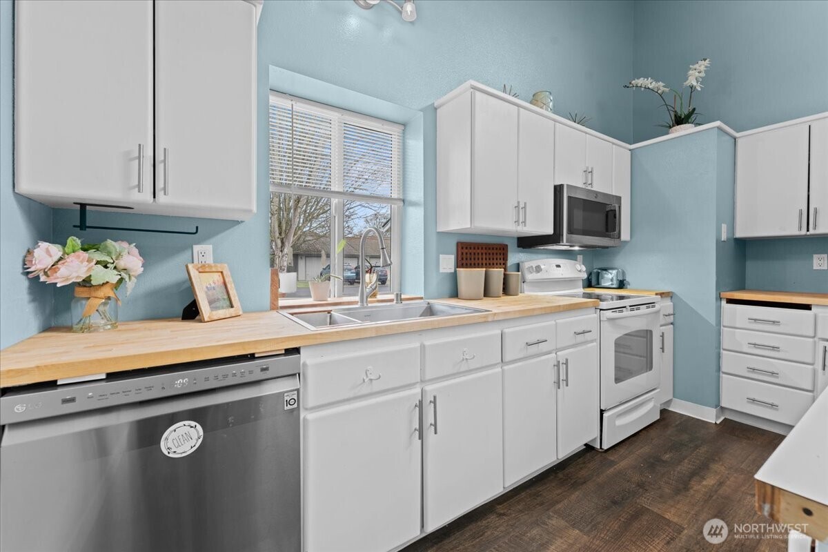 13414 NW Indian Springs Dr , Vancouver, WA 98685